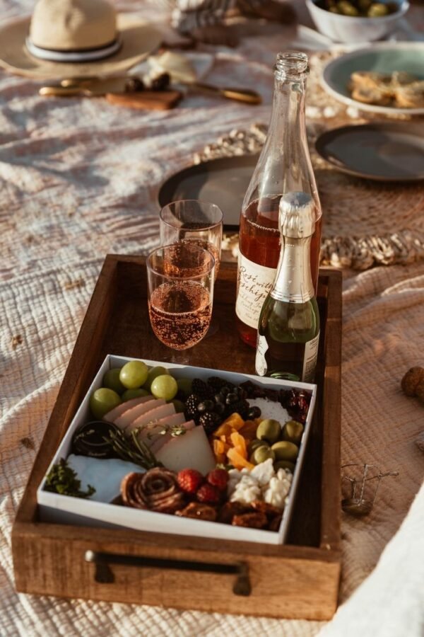 Celebration tray & champagne - Image 4