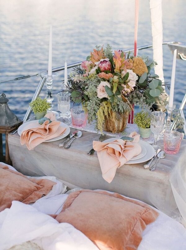 Flowered diner table